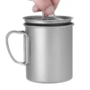 Lokk med foldbart grep på titankopp 400 ml