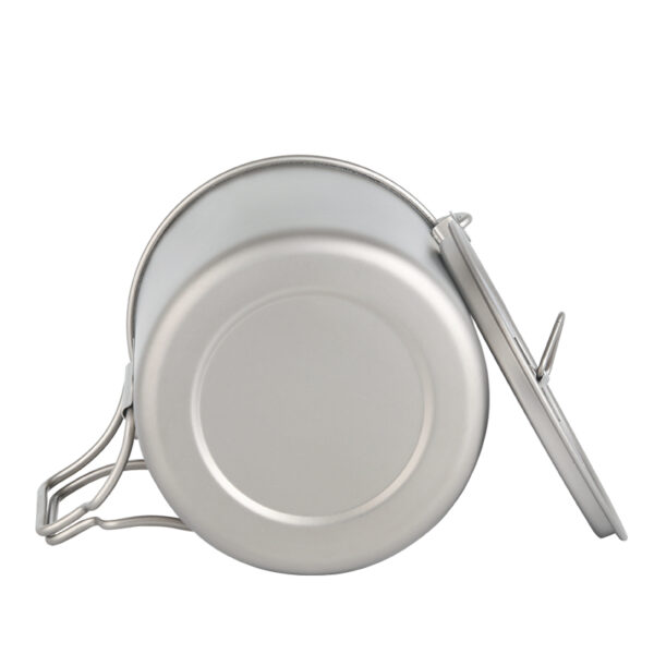 Titankopp 750 ml i titan sett ovenfra med lokk